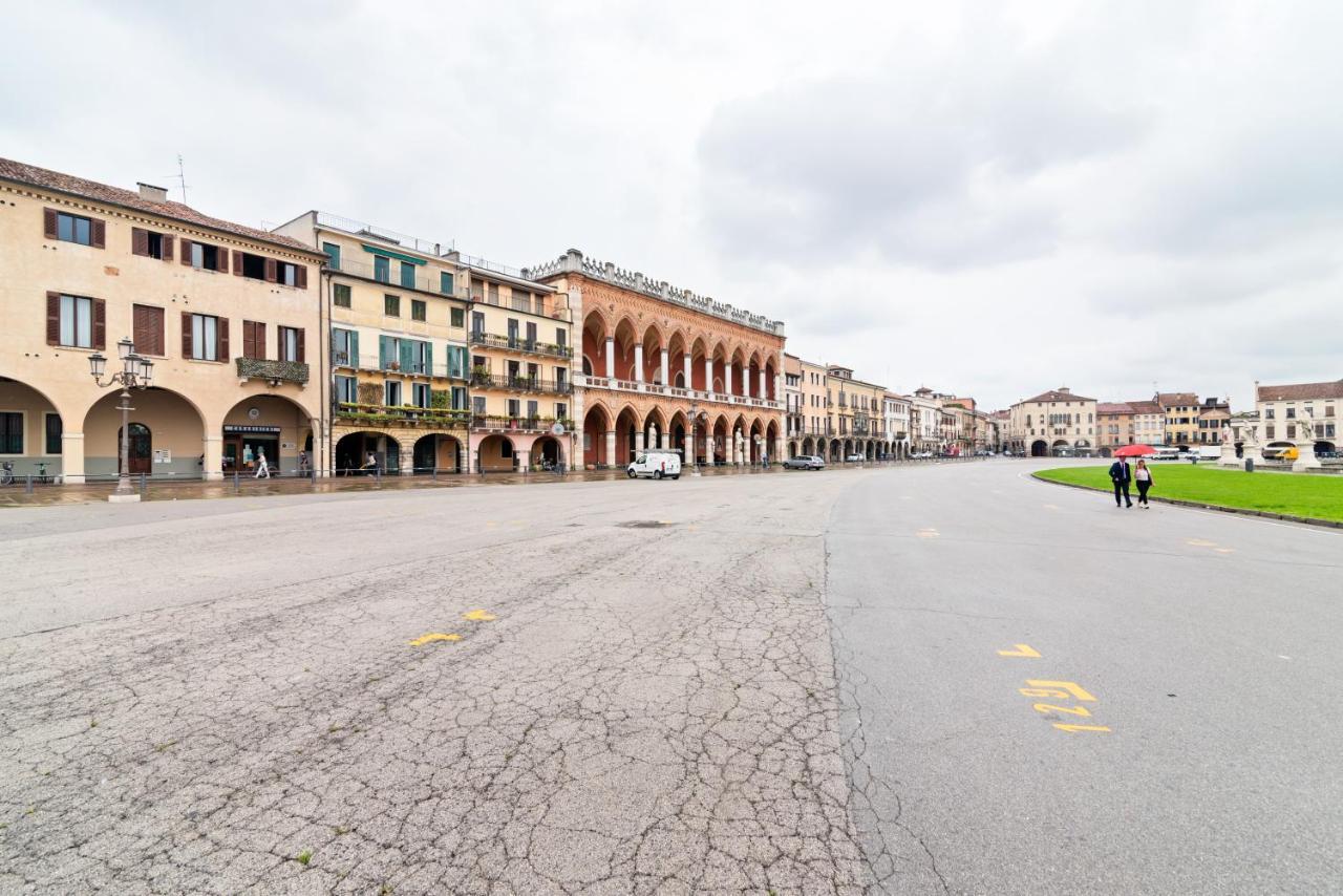 A Pochi Passi Da Prato Della Valle Apartment パドヴァ エクステリア 写真